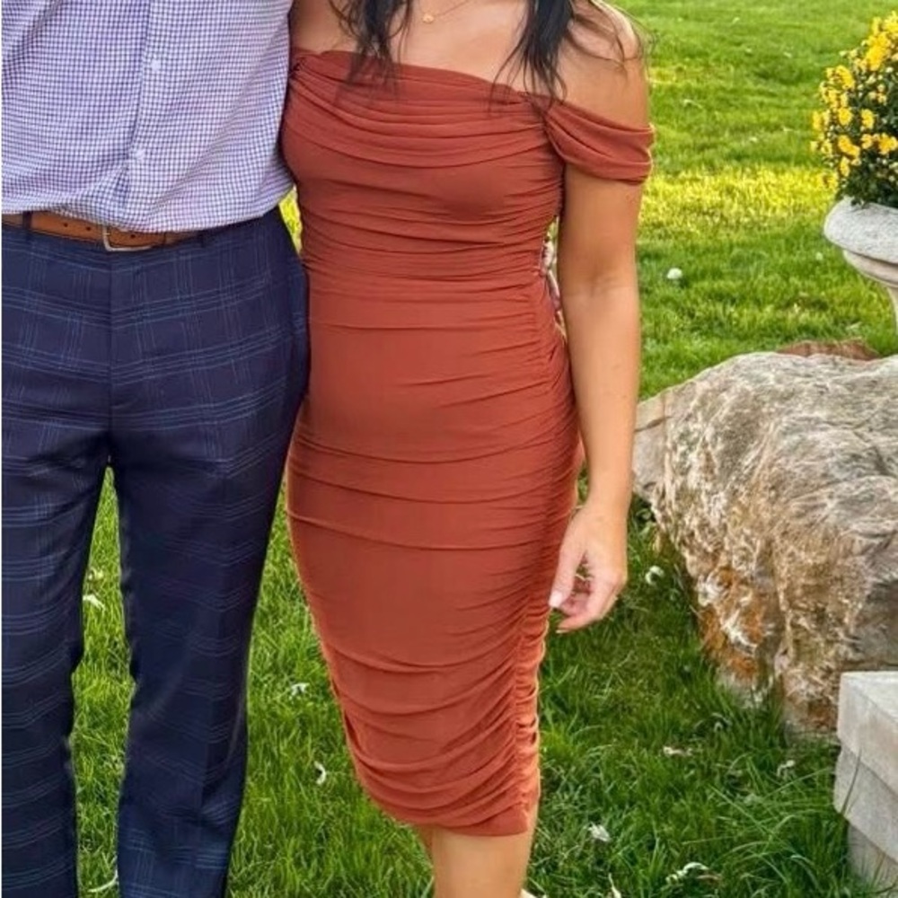 Off-Shoulder Ruched Bodycon Dress in Rust/Camel - Picture 3 of 3